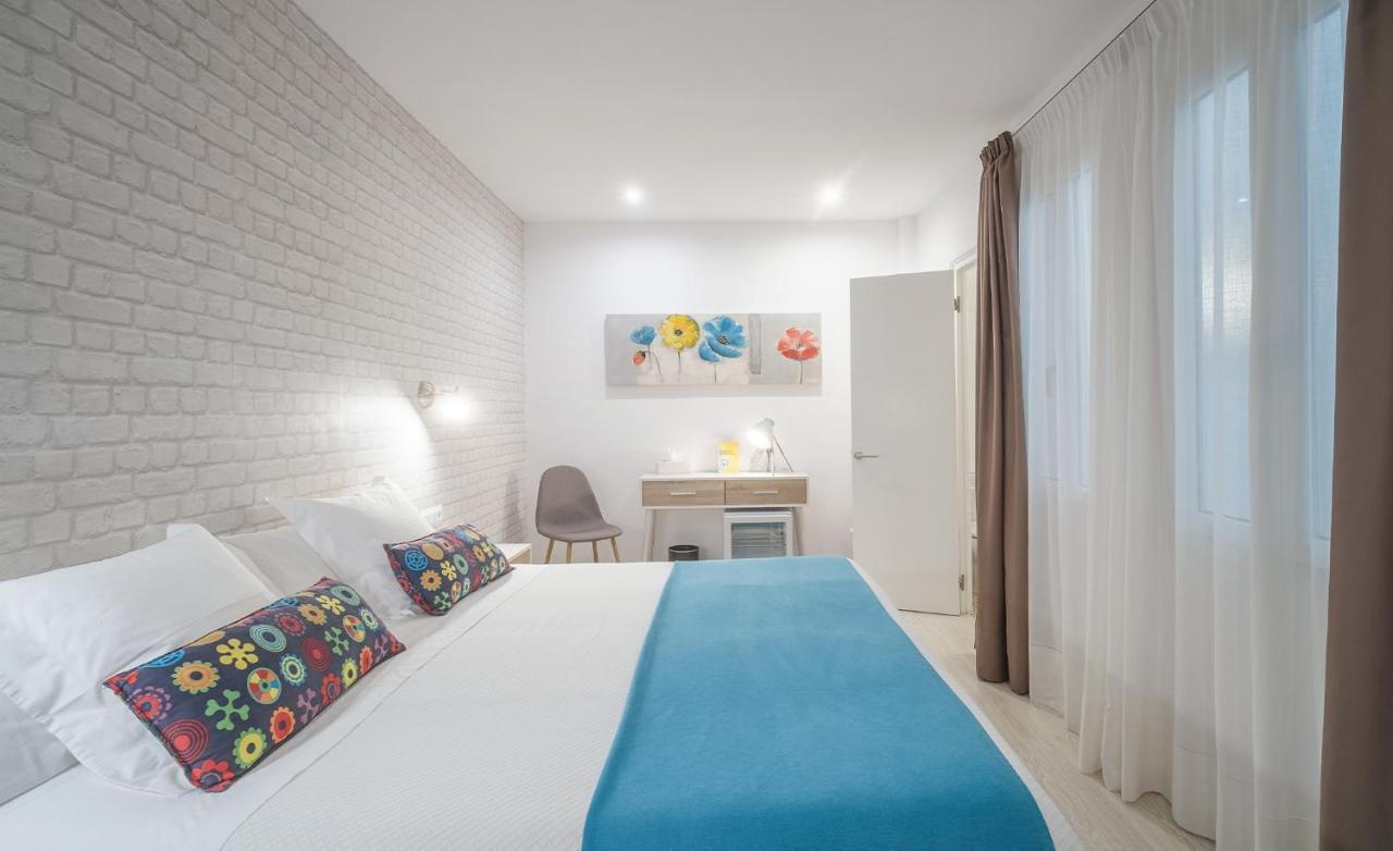 Hostal Menurka 休达德亚 外观 照片