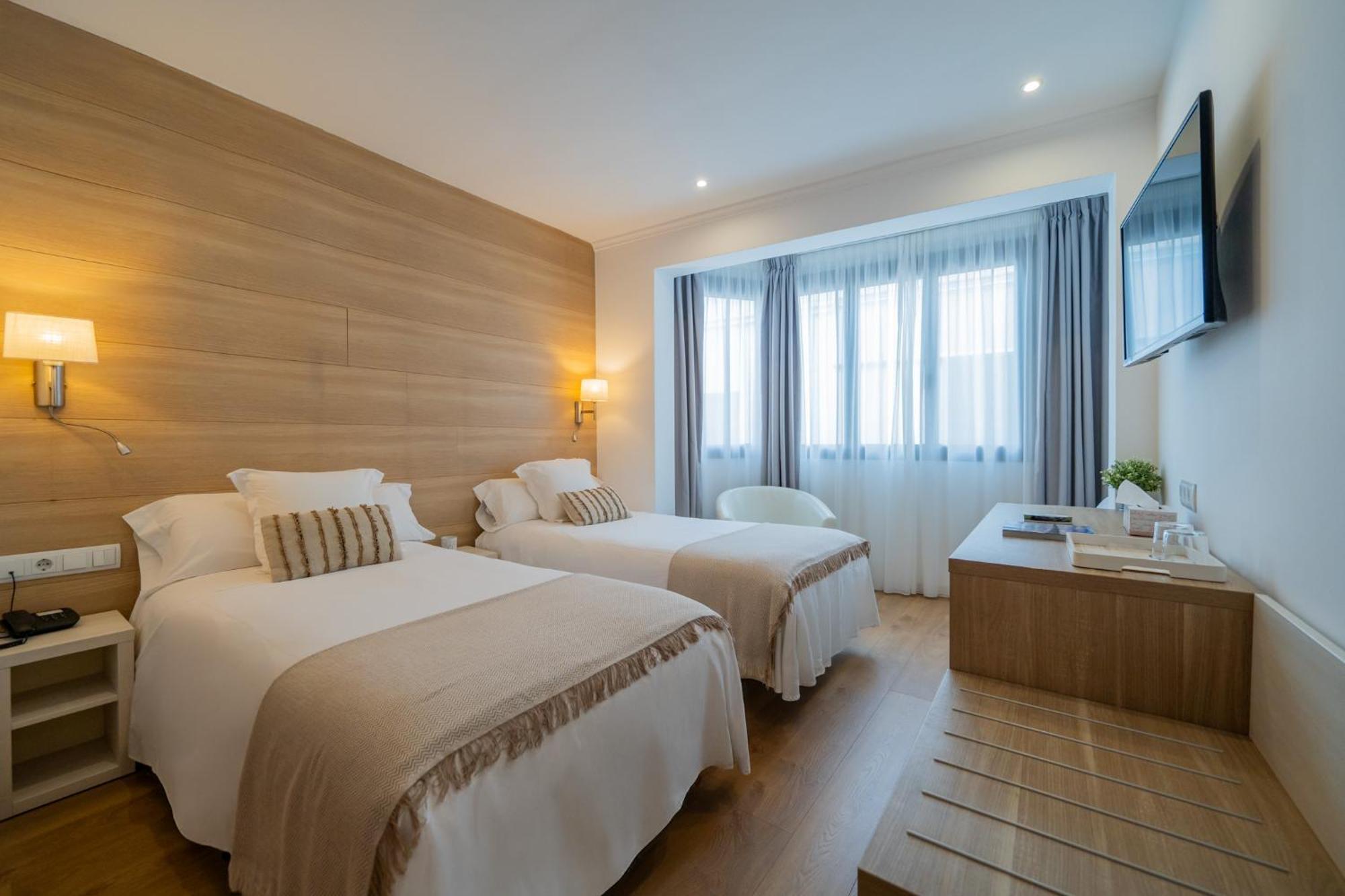 Hostal Menurka 休达德亚 外观 照片